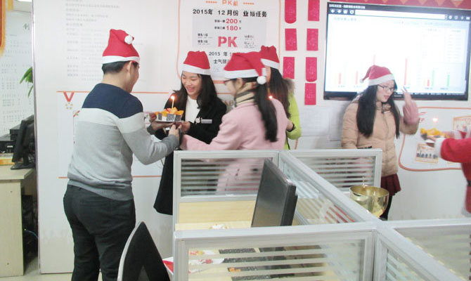 鞍山物聯網卡平臺之歡度圣誕節
